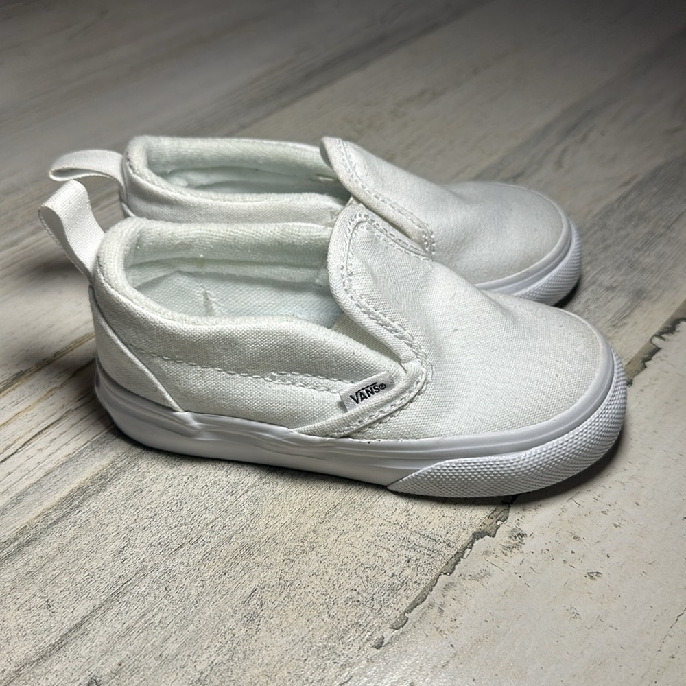 Vans Toddler 6.5 Slip-On V Shoe - True White